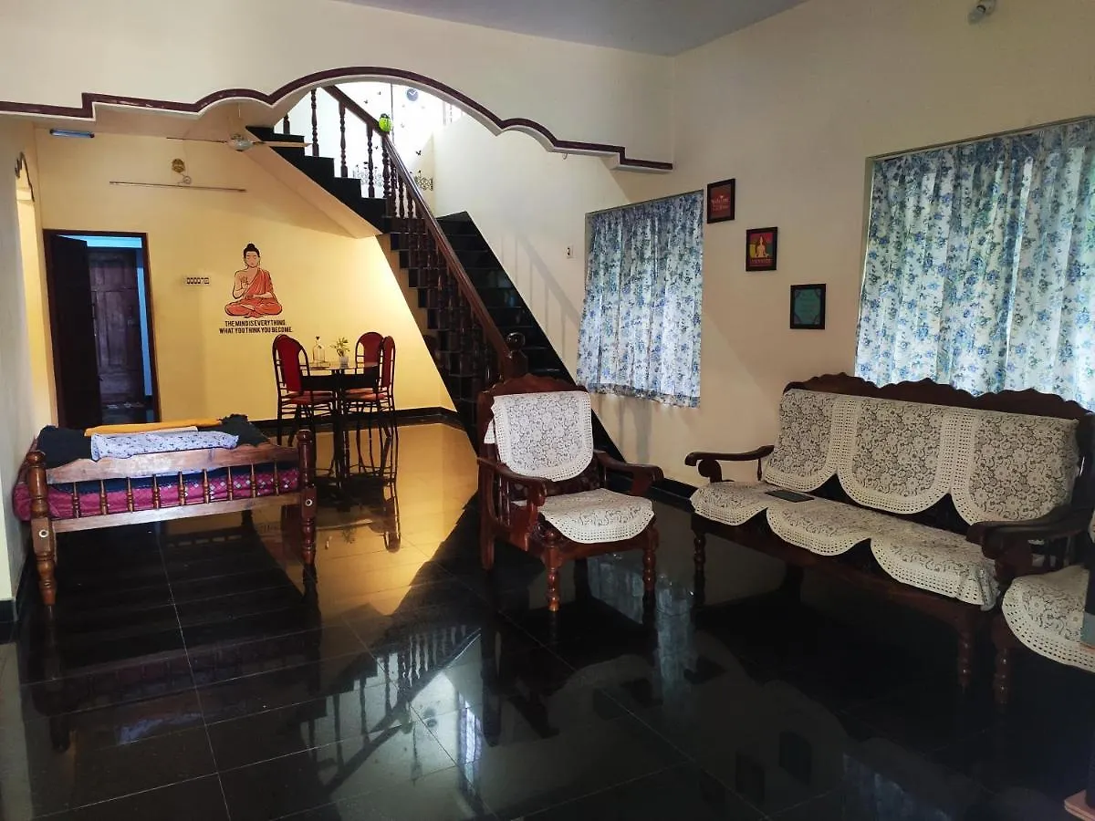 Happy Buddha Homestay Варкала Индия