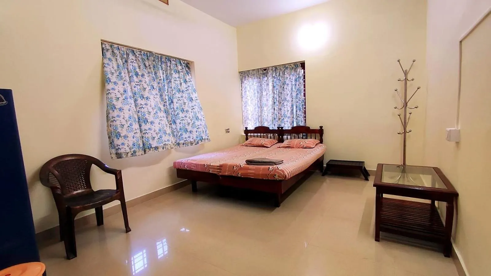 Happy Buddha Homestay Варкала Индия